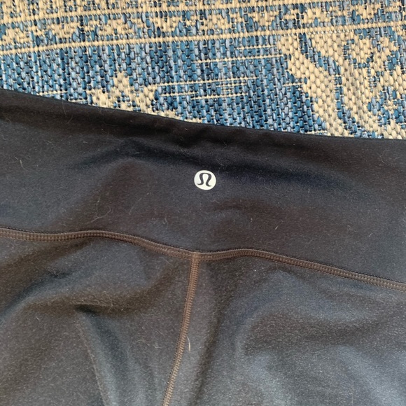 Lululemon Wunder Unders REGULAR RISE - Picture 3 of 4